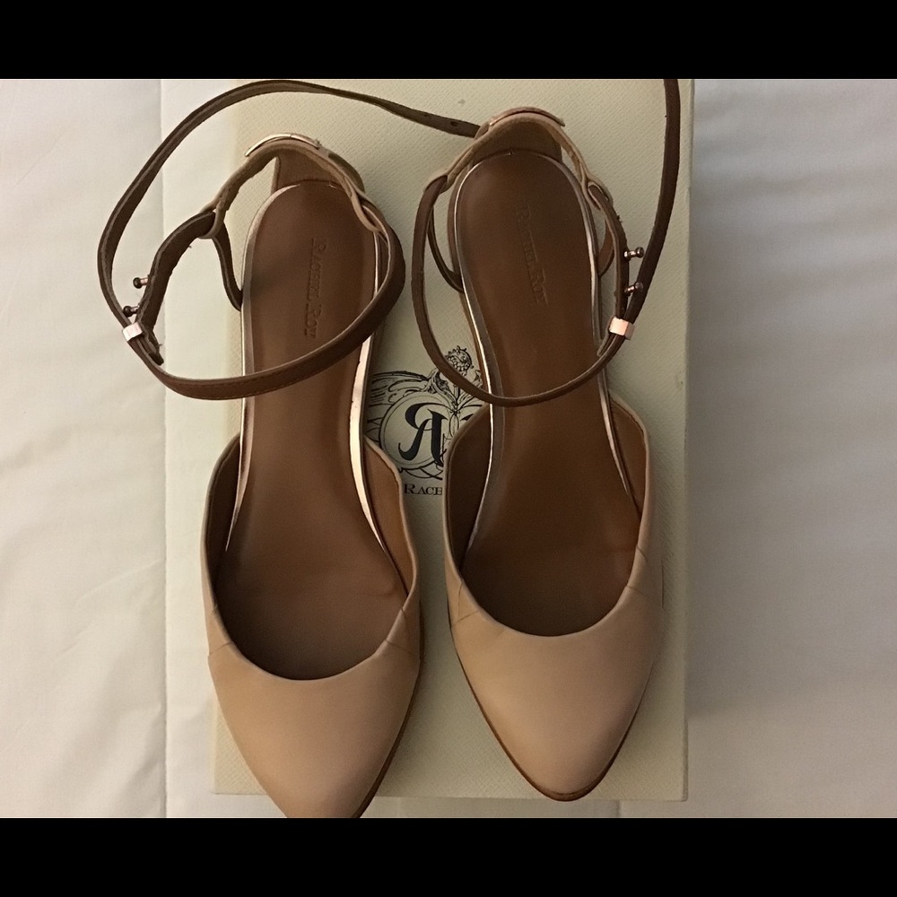 Rachel Roy NIB flat leather sandals